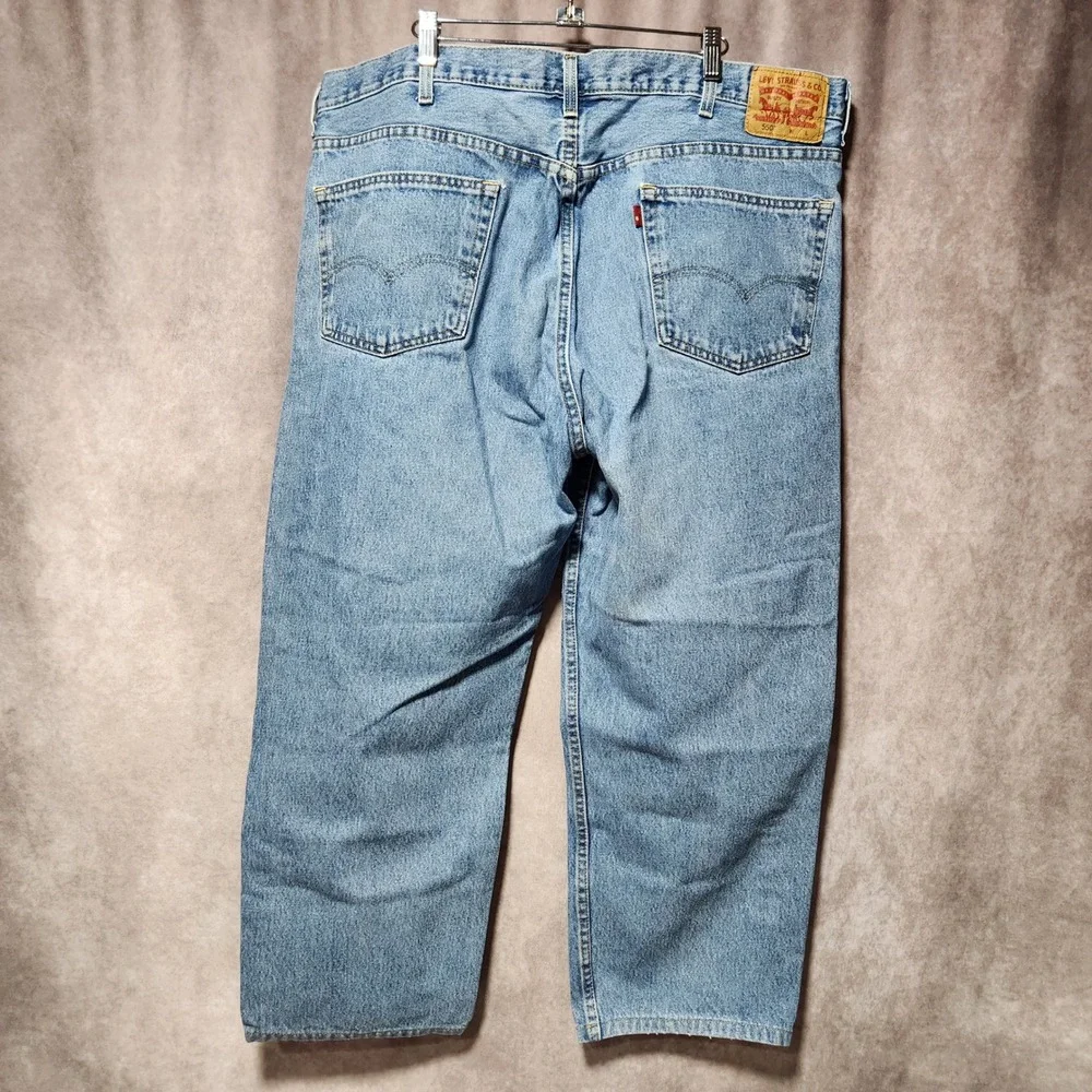Levis 550 Relaxed Fit Tapered Leg Light Wash Blue Denim Jeans‎ Mens 44x27